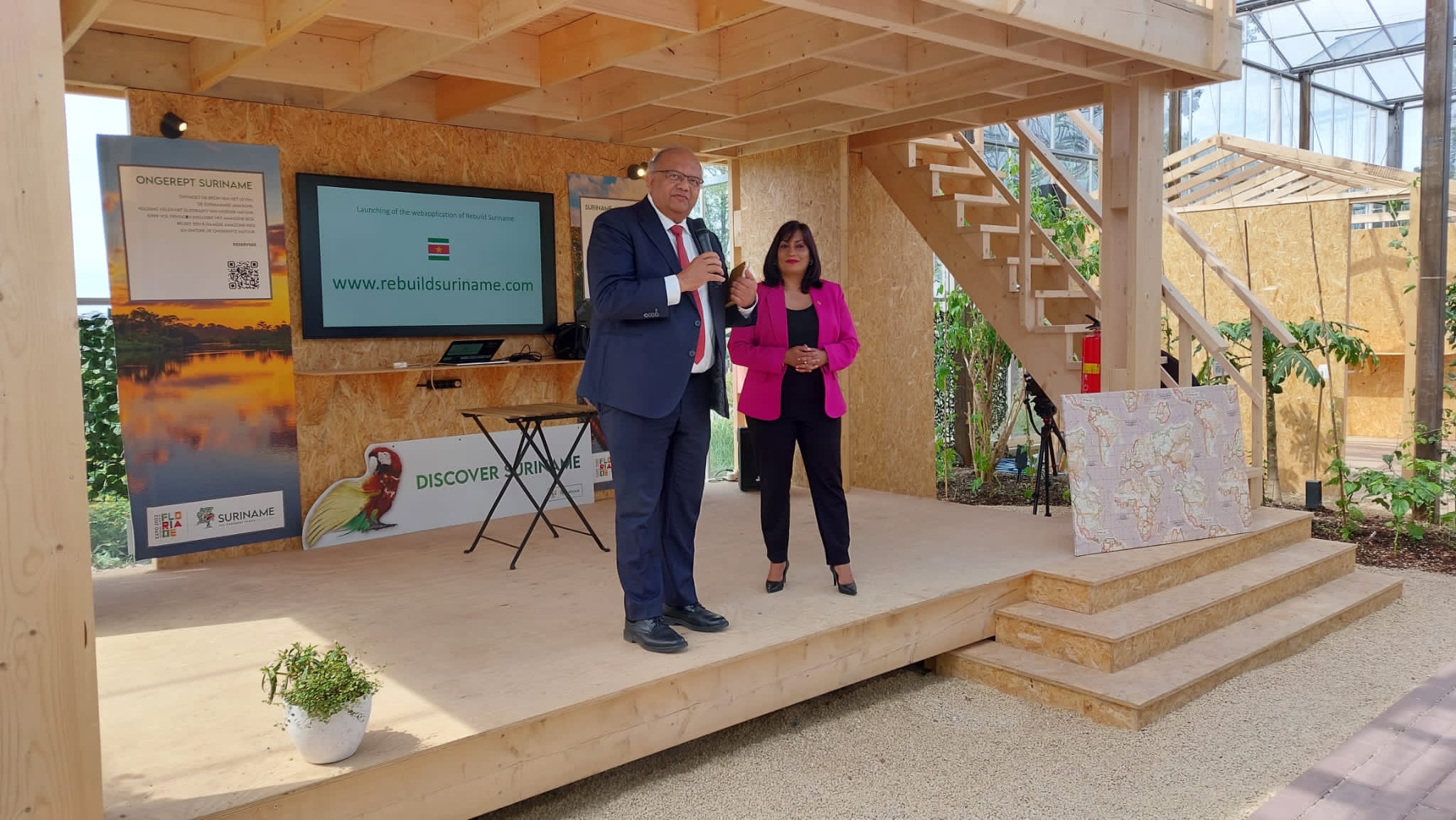 Minister Kuldipsingh van Economische Zaken introduceert Rebuild Suriname